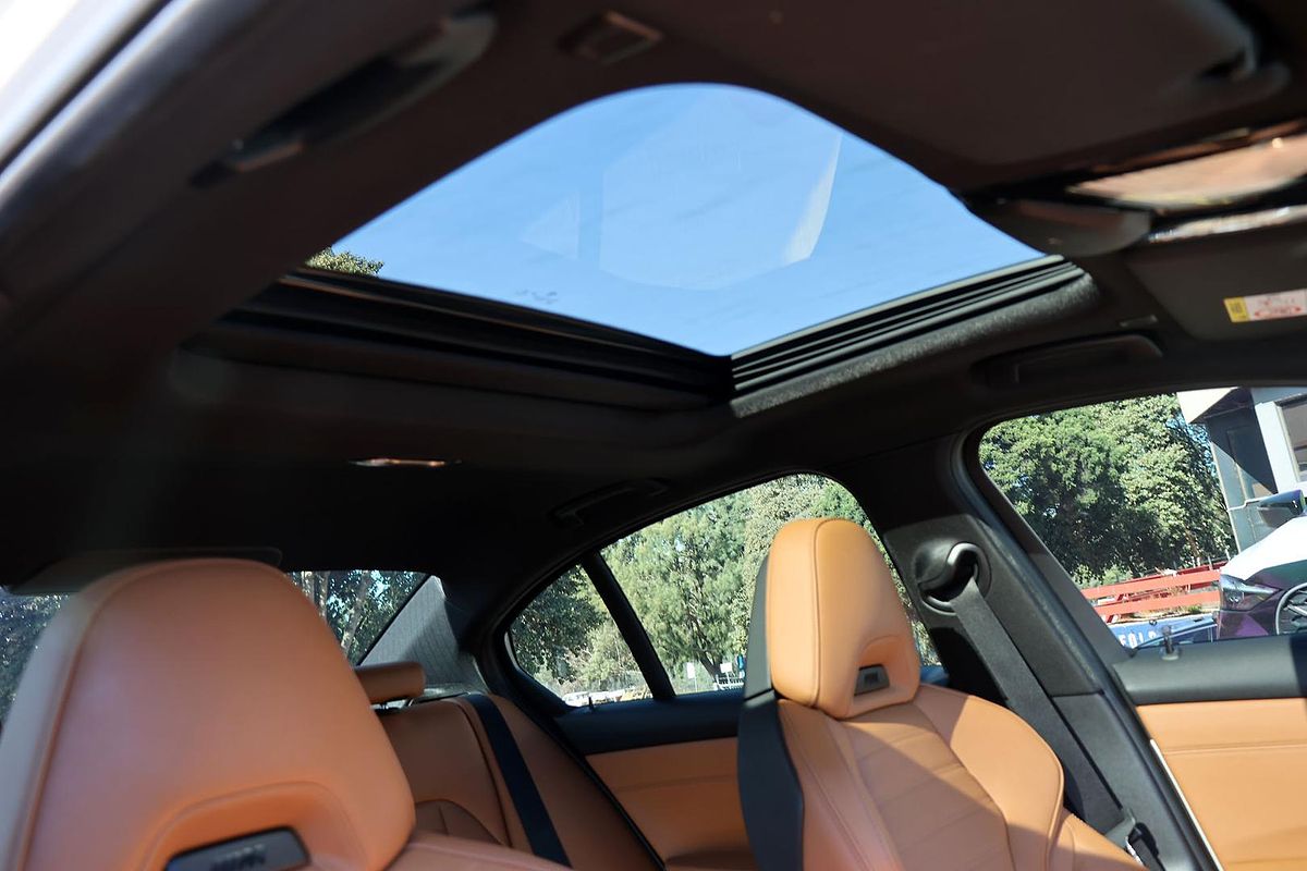 2022 BMW 3 Series 330i M Sport G20