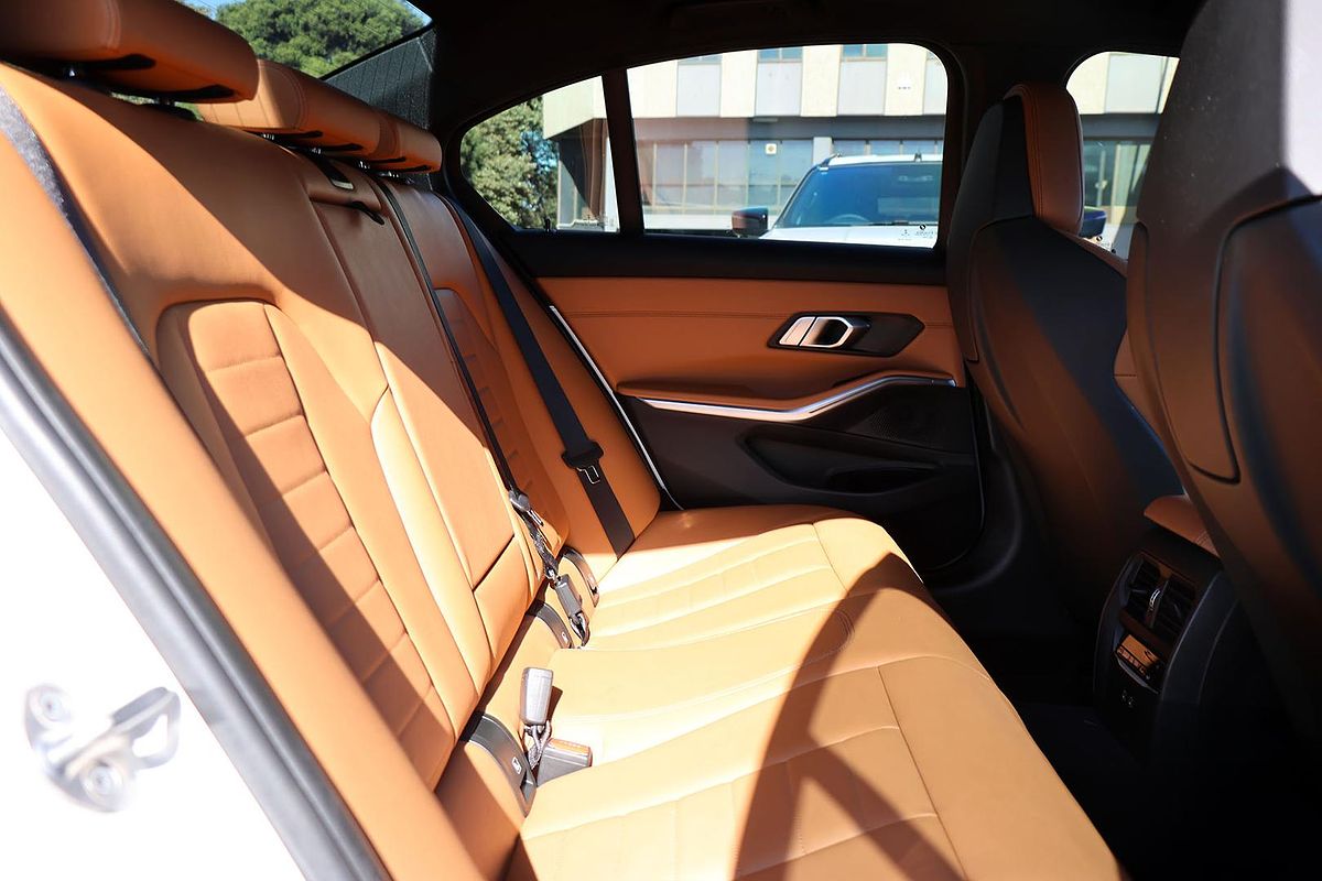 2022 BMW 3 Series 330i M Sport G20