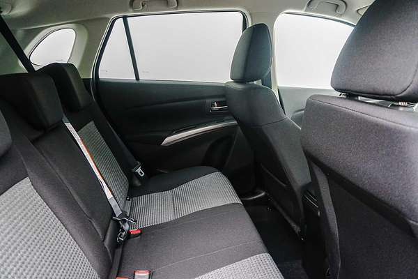 2024 Suzuki S-Cross JYB