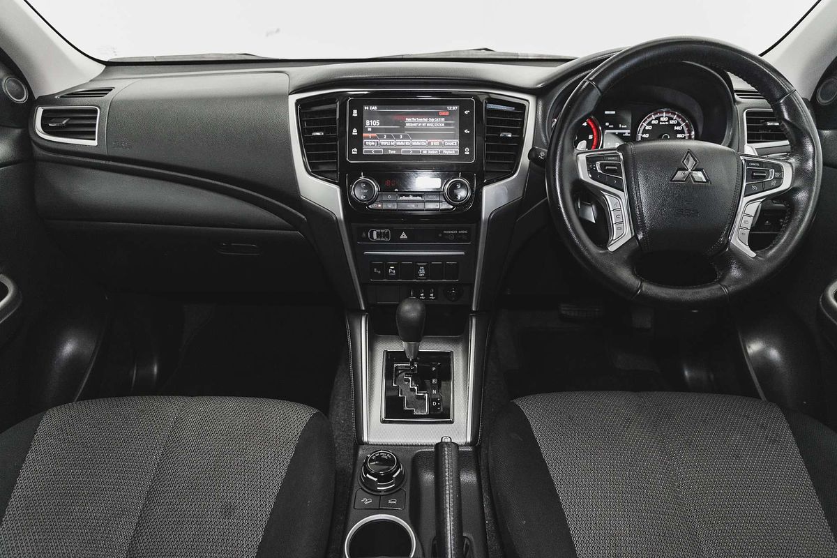 2023 Mitsubishi Triton GLS MR 4X4