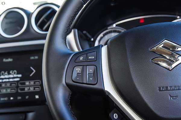 2024 Suzuki Vitara Shadow LY Series II