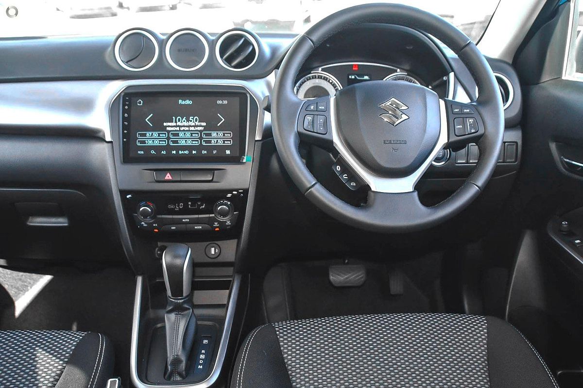2024 Suzuki Vitara Shadow LY Series II