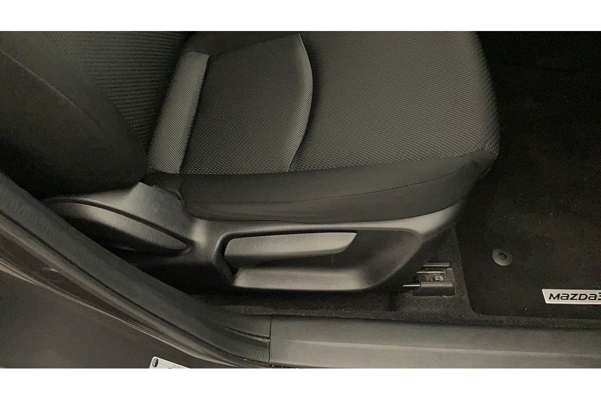 2018 Mazda 3 Neo Sport BN Series