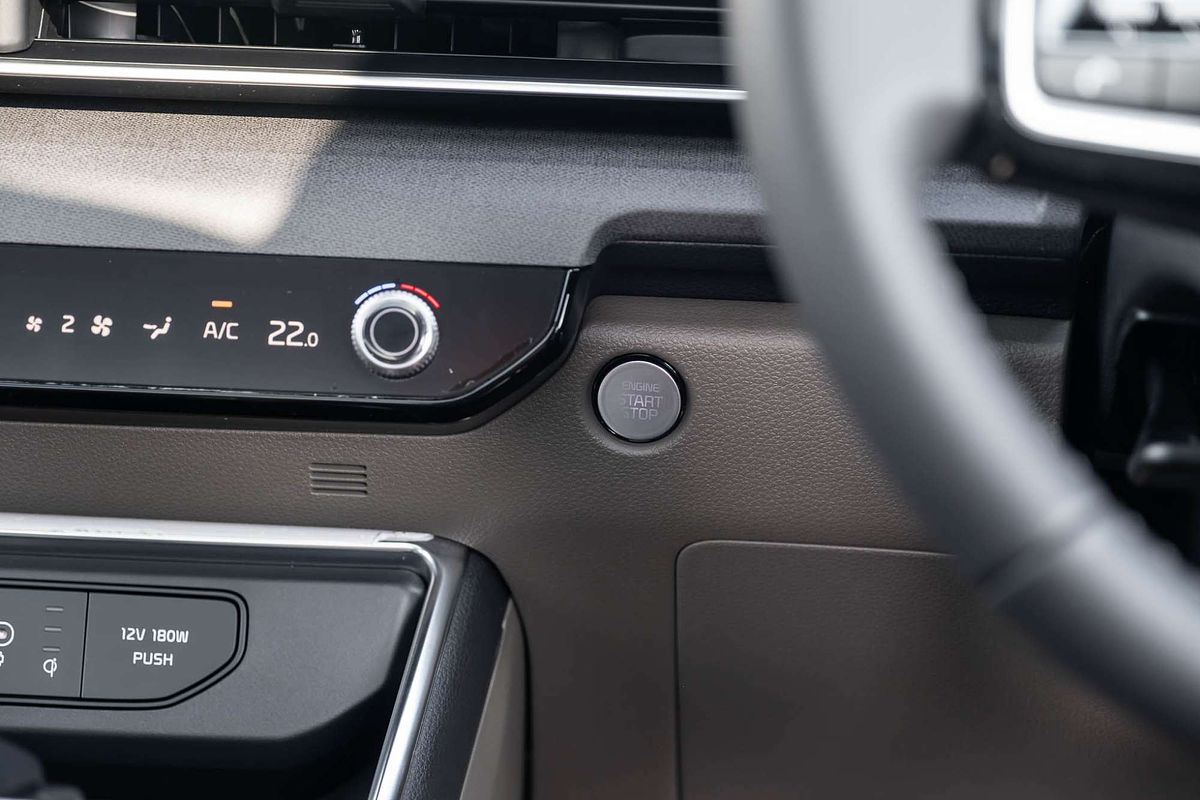 2025 Kia Carnival GT-Line KA4 PE