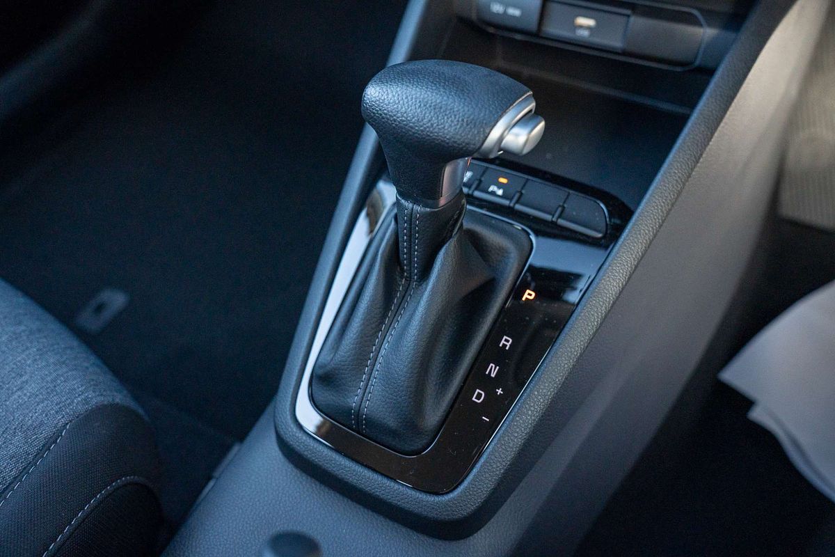 2025 Kia Stonic S YB
