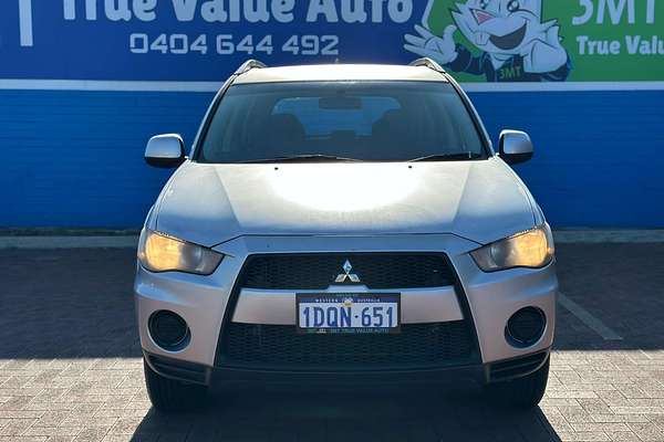 2011 Mitsubishi Outlander LS ZH