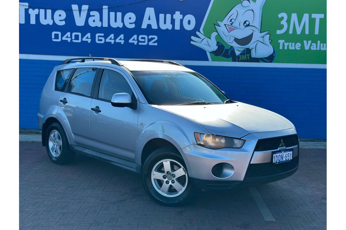 2011 Mitsubishi Outlander LS ZH