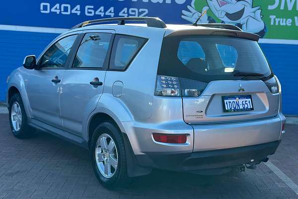 2011 Mitsubishi Outlander LS ZH