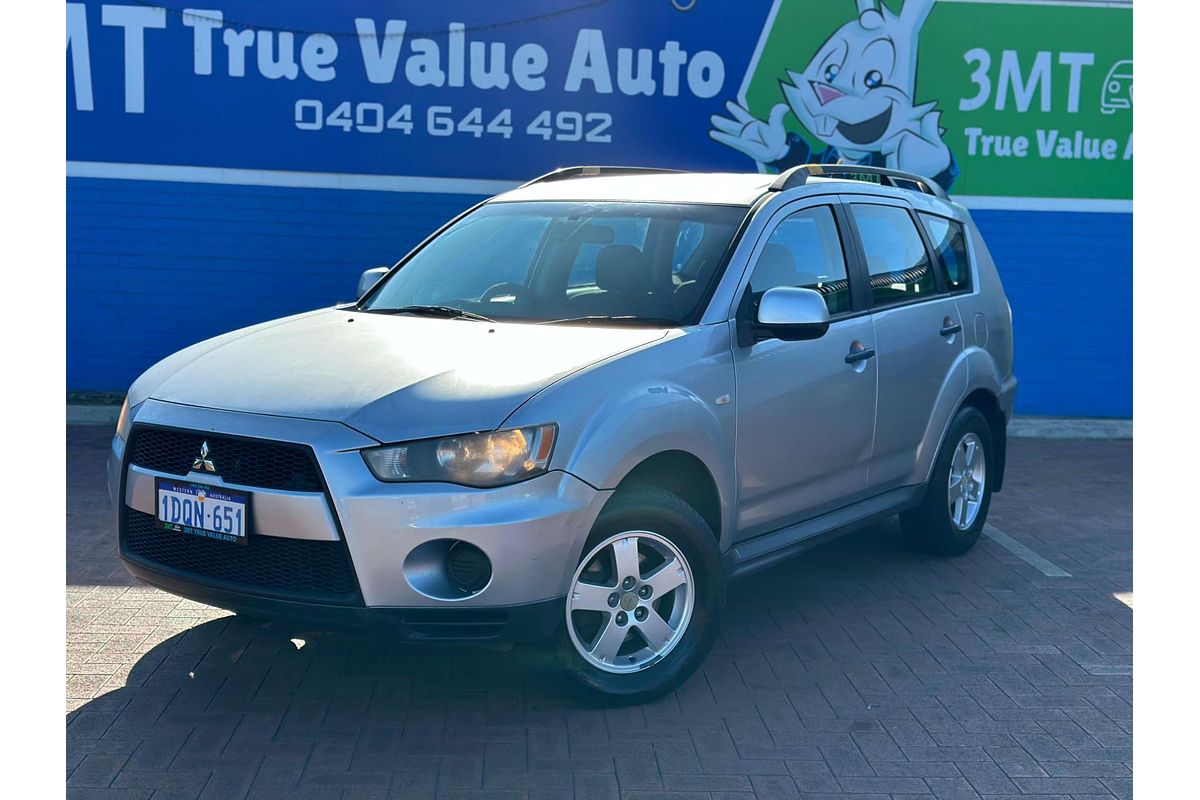 2011 Mitsubishi Outlander LS ZH