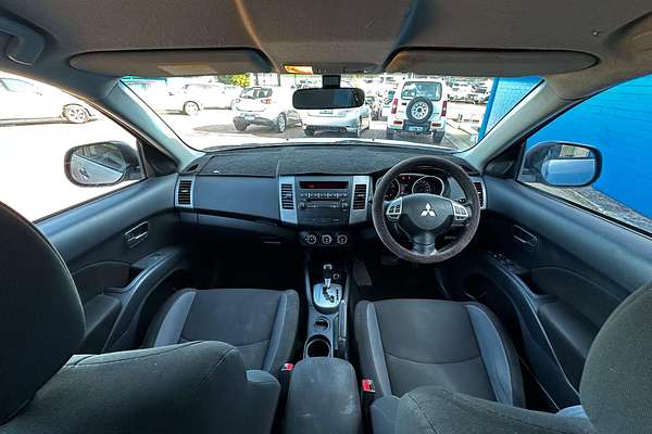 2011 Mitsubishi Outlander LS ZH