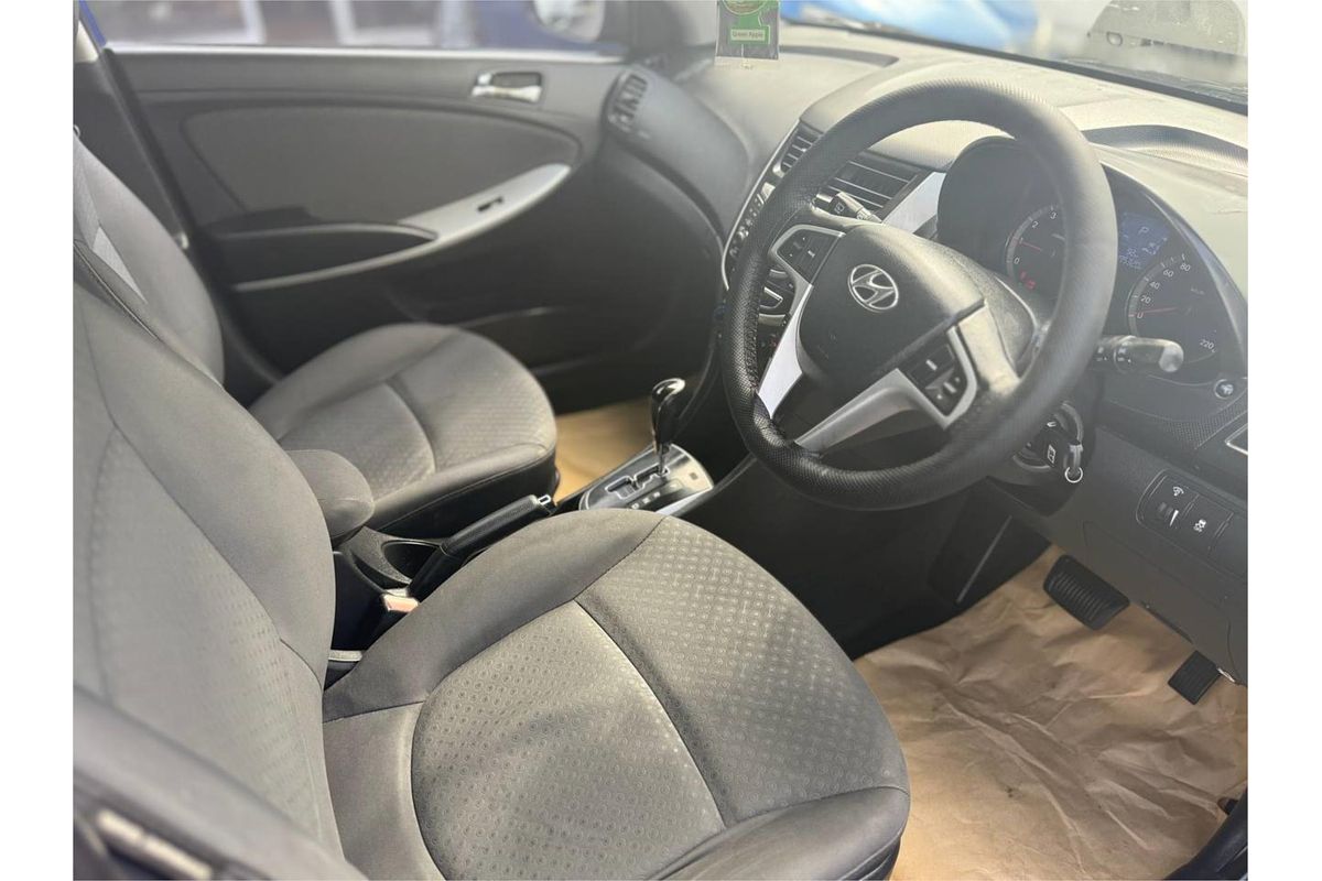 2011 Hyundai ACCENT ELITE RB