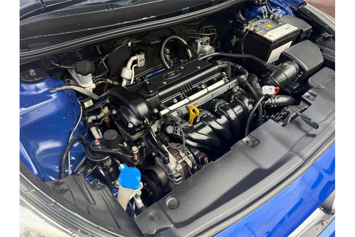 2011 Hyundai ACCENT ELITE RB