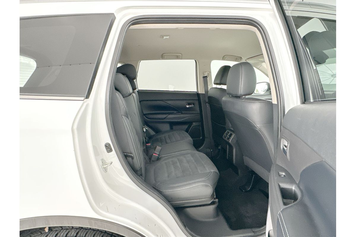 2020 Mitsubishi Outlander LS ZL
