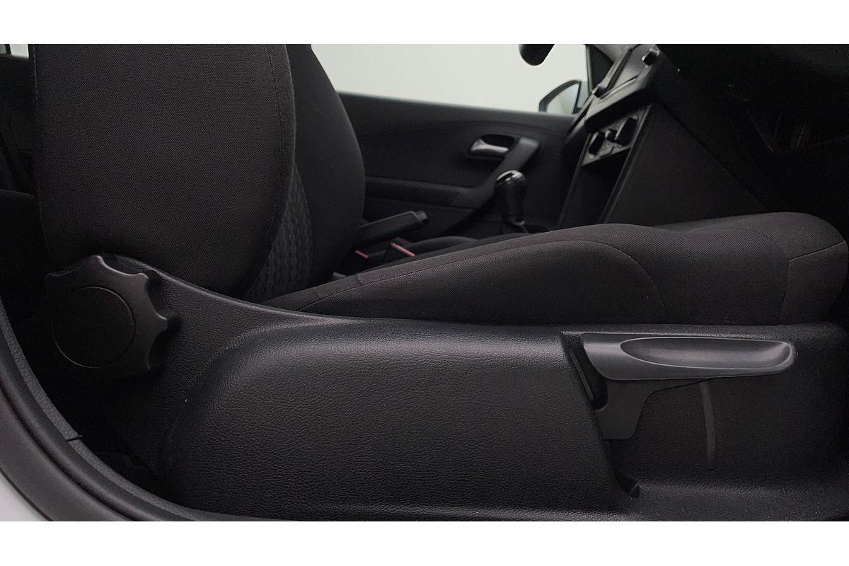 2016 Volkswagen Polo 66TSI Trendline 6R