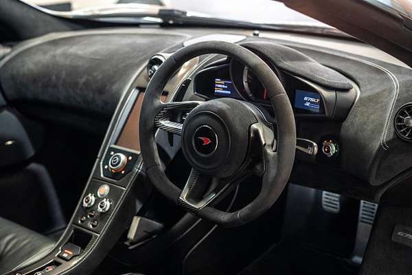 2016 McLaren 675LT