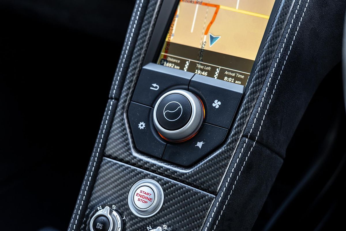 2016 McLaren 675LT