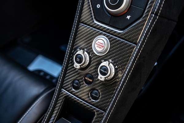 2016 McLaren 675LT