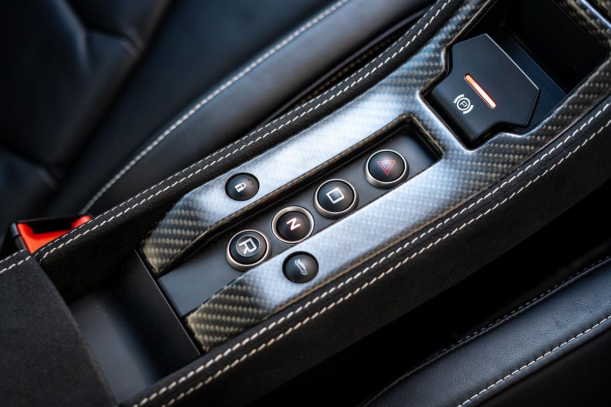 2016 McLaren 675LT