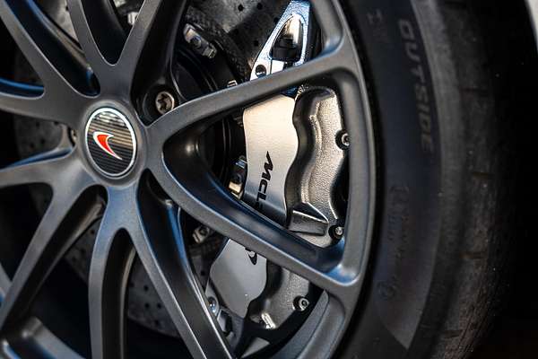 2016 McLaren 675LT