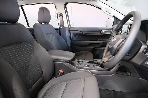 2024 Ford Everest Ambiente