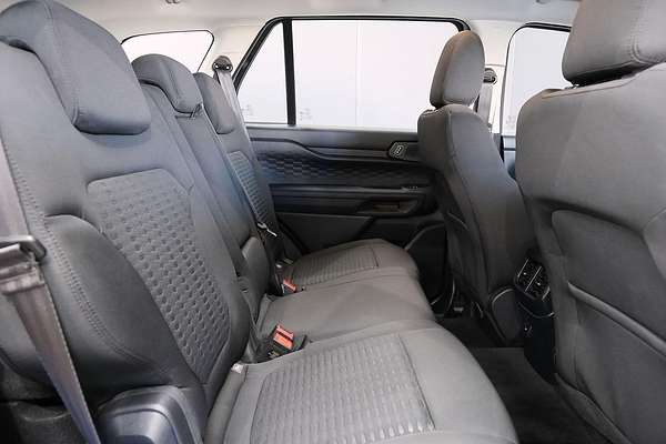 2024 Ford Everest Ambiente