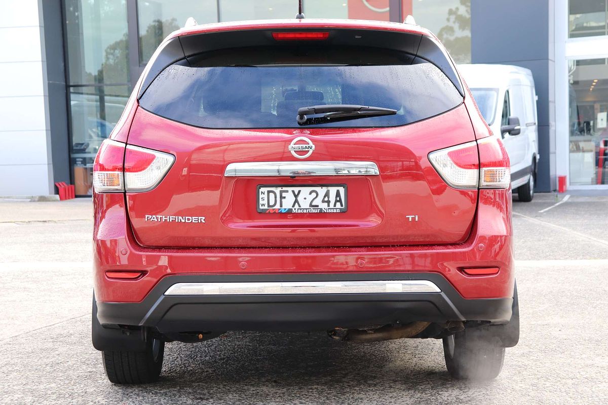 2015 Nissan Pathfinder Ti R52