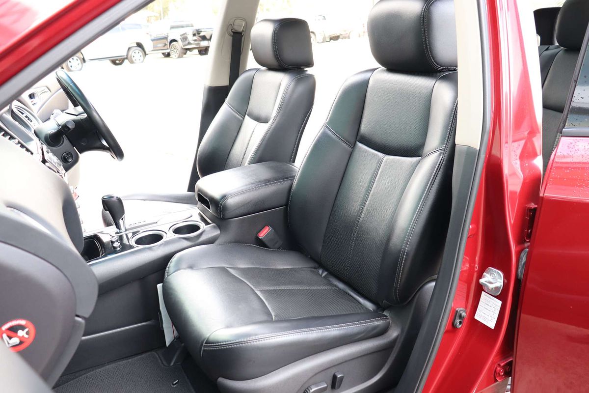 2015 Nissan Pathfinder Ti R52