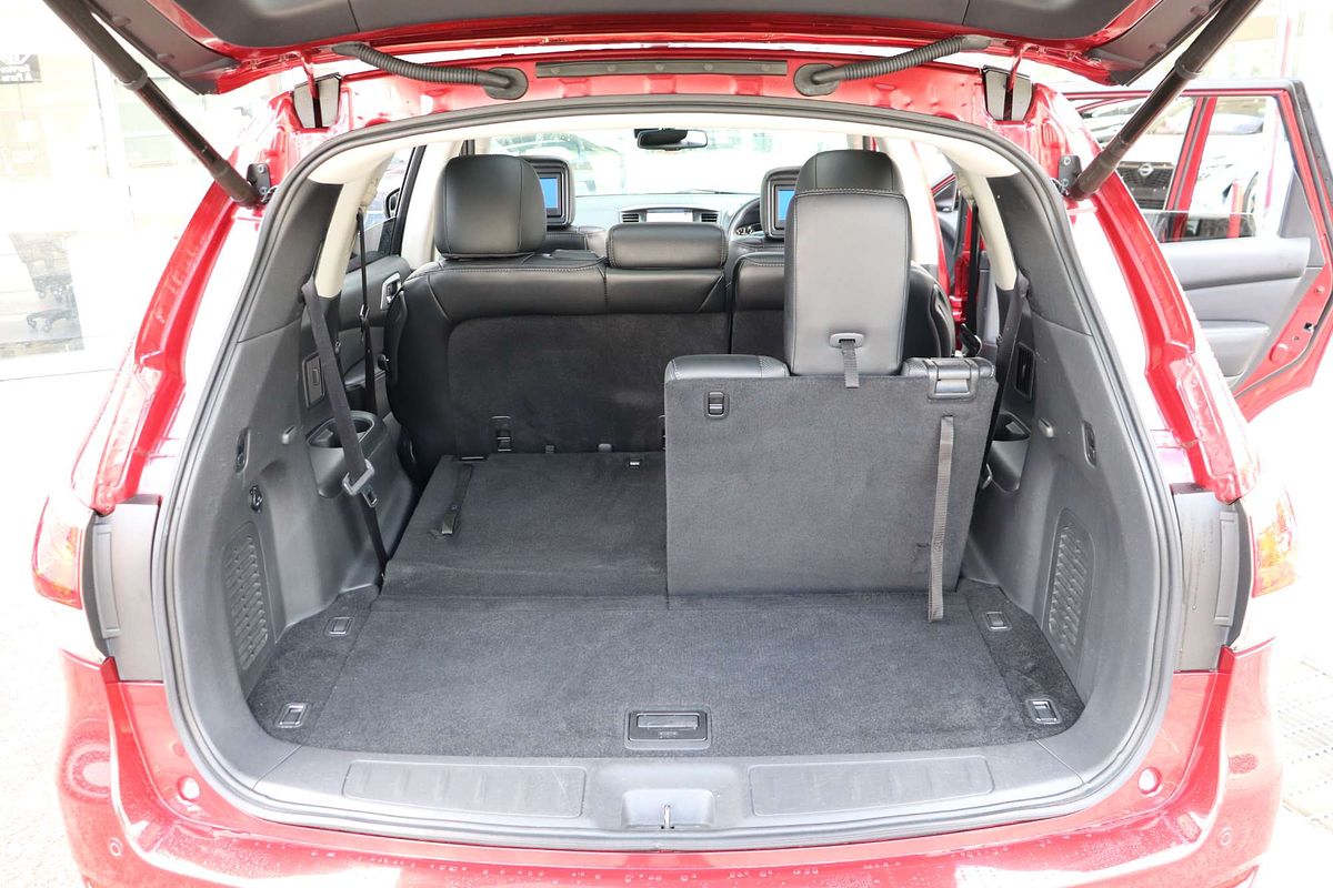 2015 Nissan Pathfinder Ti R52