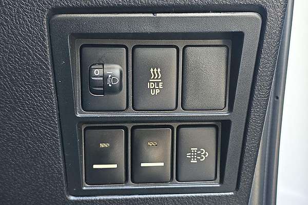 2020 Toyota Hilux SR GUN126R 4X4