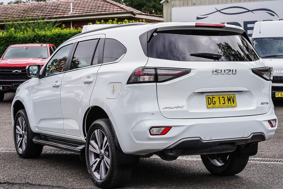 2023 Isuzu MU-X LS-T