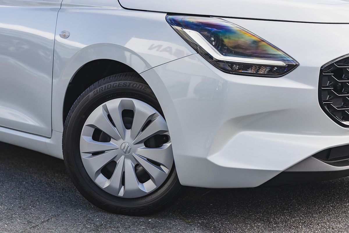 2024 Suzuki Swift Hybrid UZ