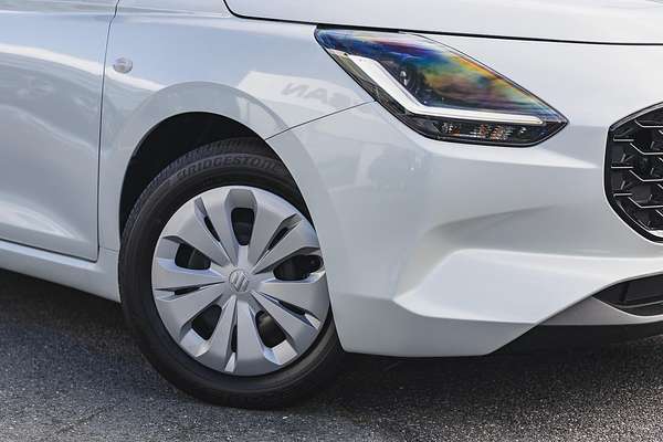 2024 Suzuki Swift Hybrid UZ
