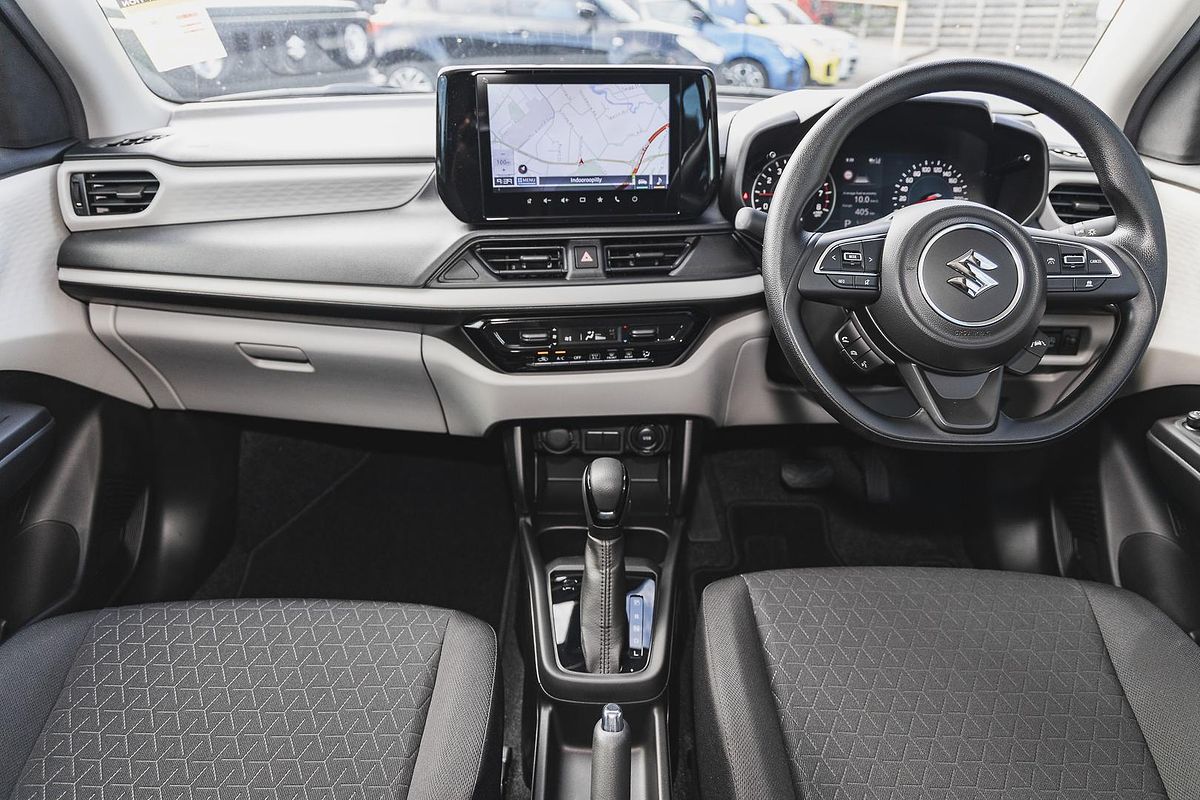 2024 Suzuki Swift Hybrid UZ