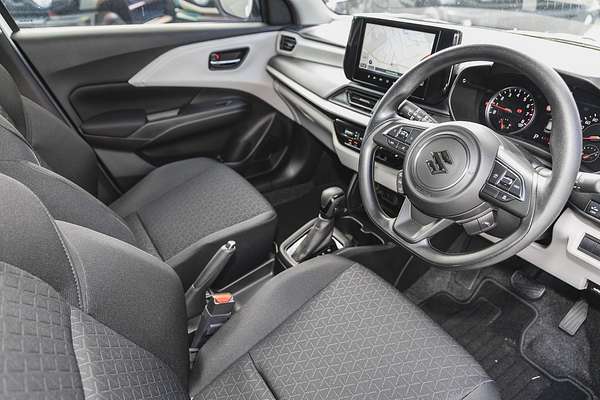2024 Suzuki Swift Hybrid UZ