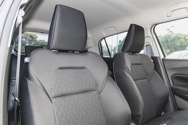2024 Suzuki Swift Hybrid UZ