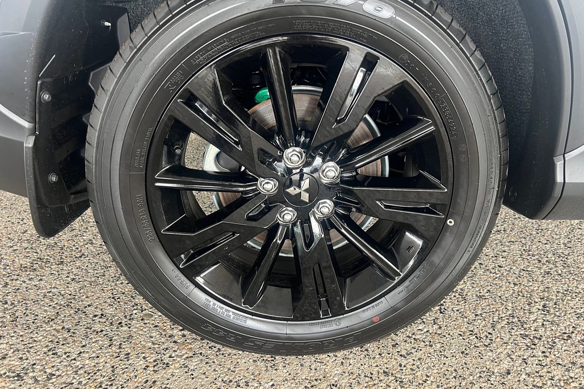 2024 Mitsubishi Eclipse Cross LS Black Edition YB
