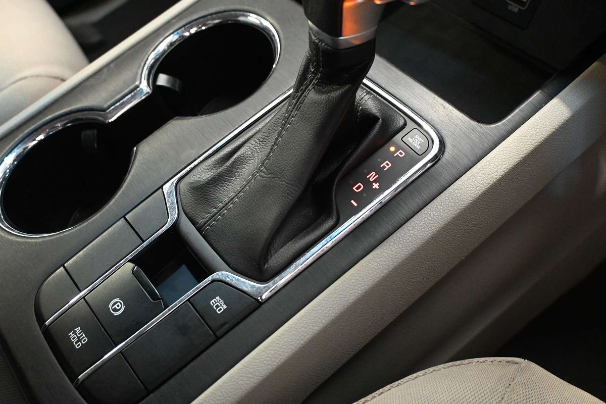 2020 Kia Carnival S YP