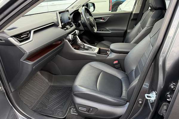 2022 Toyota RAV4 Cruiser AXAH52R