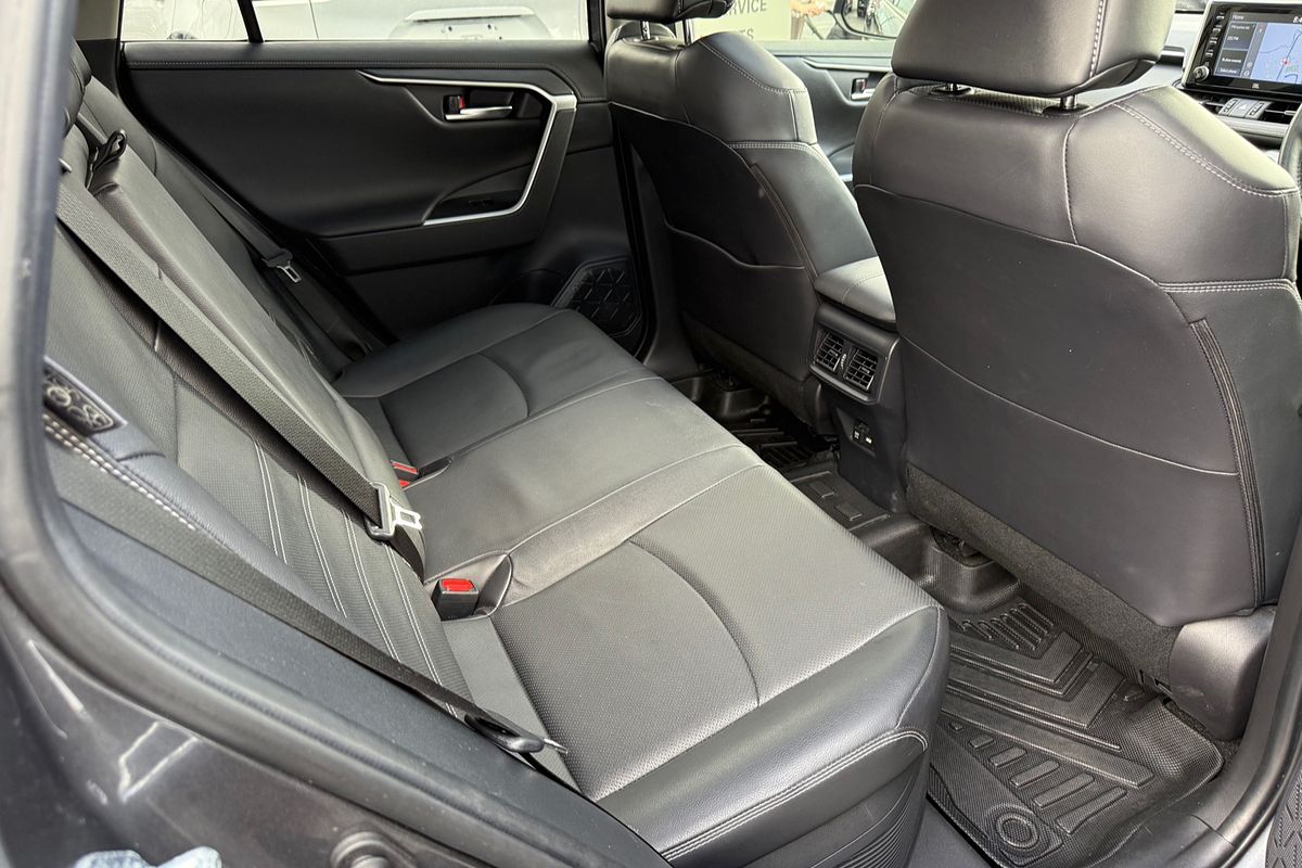 2022 Toyota RAV4 Cruiser AXAH52R