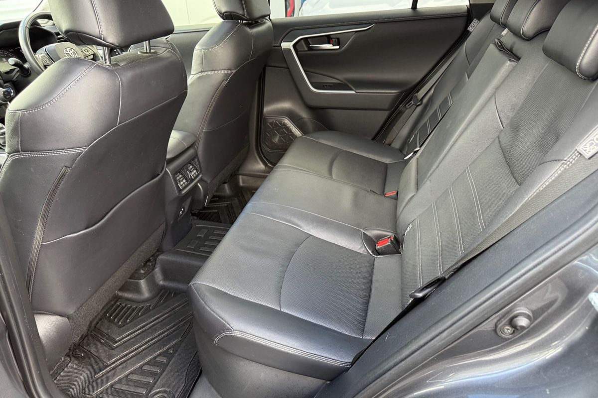 2022 Toyota RAV4 Cruiser AXAH52R