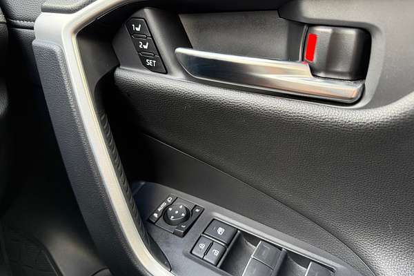 2022 Toyota RAV4 Cruiser AXAH52R