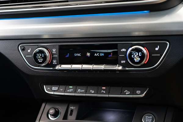 2024 Audi Q5 55 TFSI e S line FY