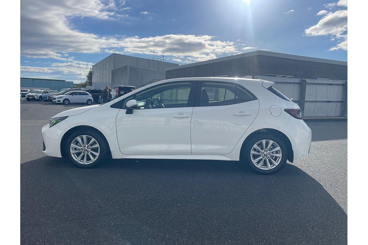 2022 Toyota Corolla Ascent Sport MZEA12R