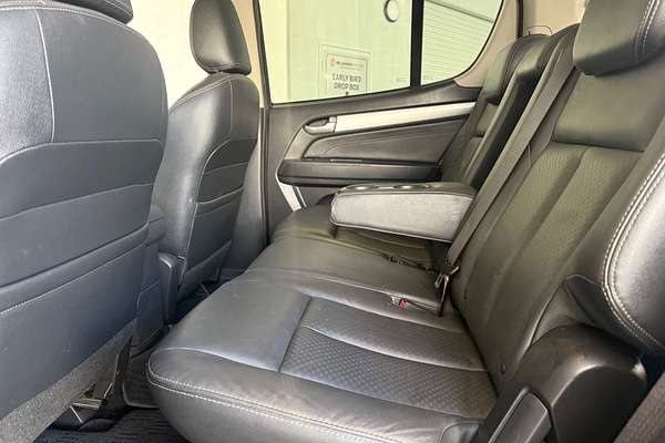 2016 Isuzu MU-X LS-T
