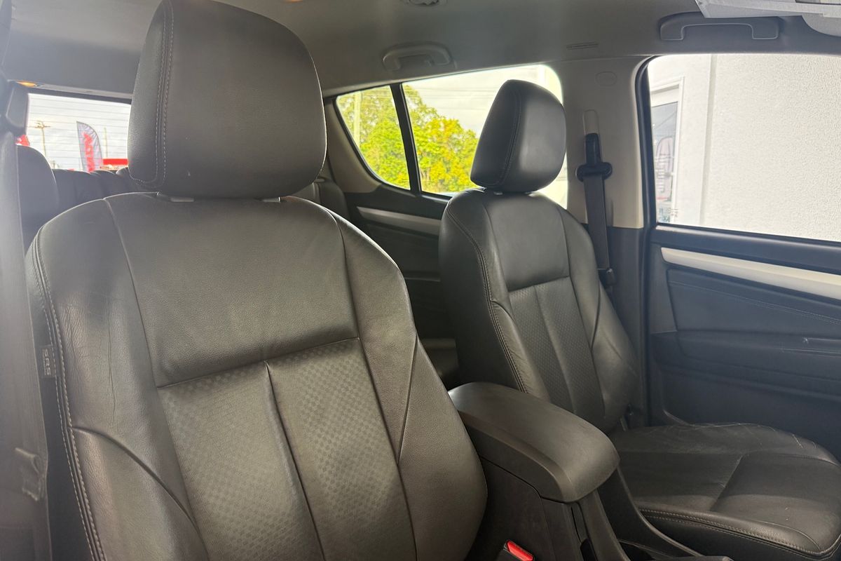 2016 Isuzu MU-X LS-T