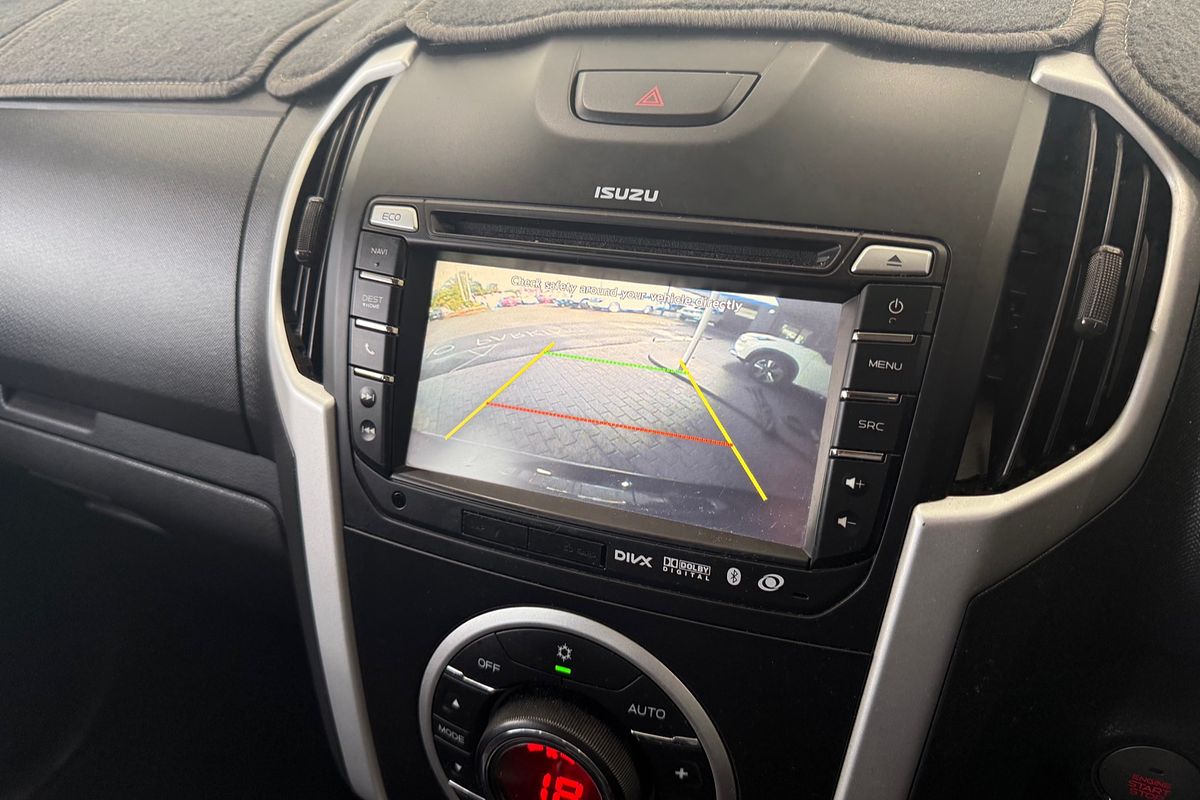 2016 Isuzu MU-X LS-T