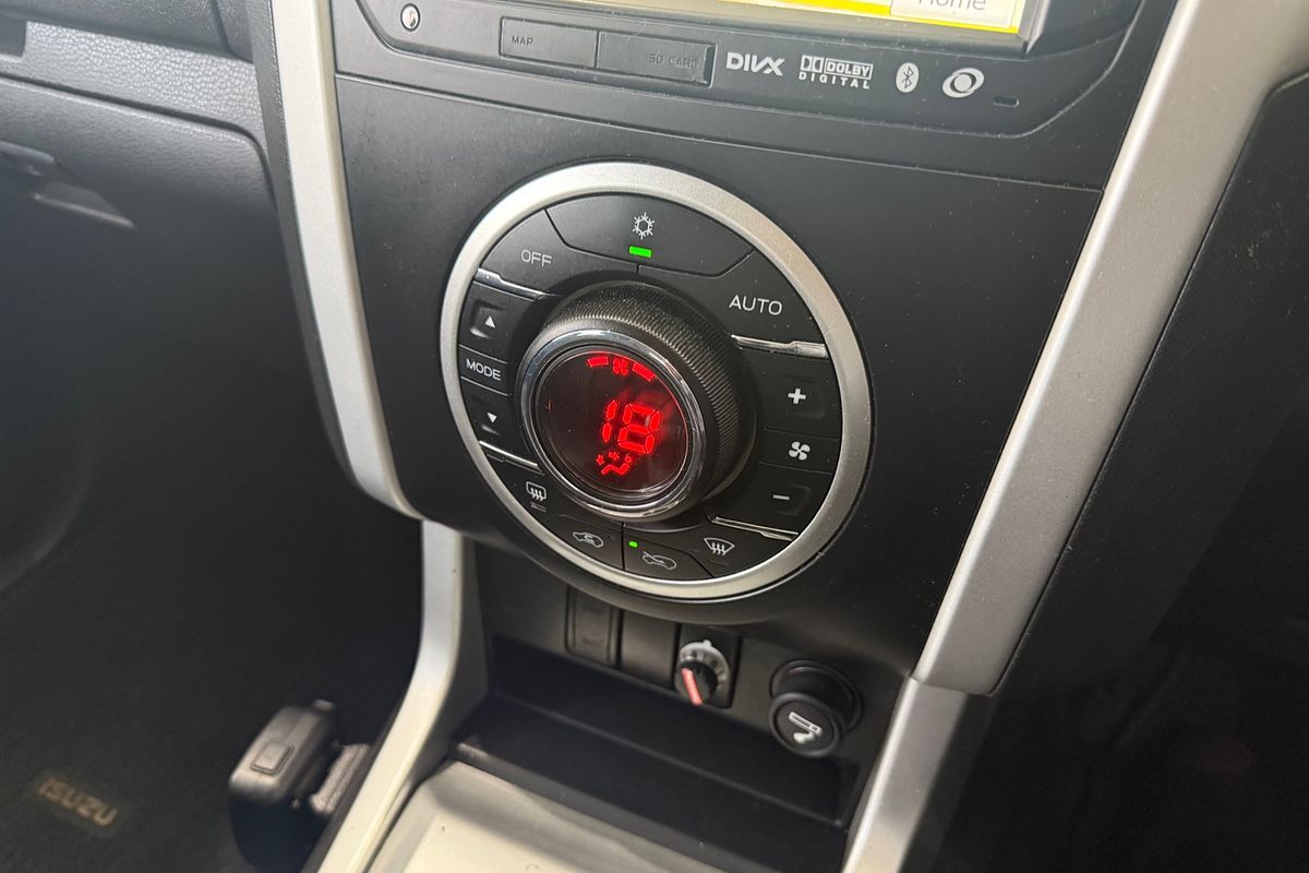 2016 Isuzu MU-X LS-T