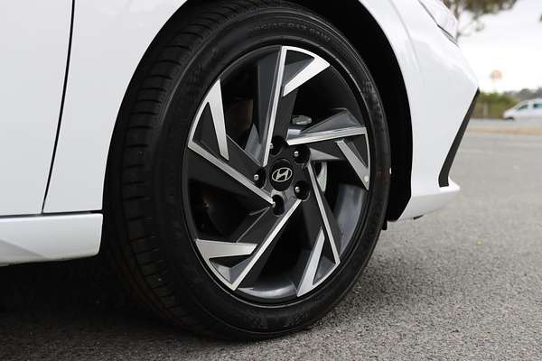 2025 Hyundai i30 Premium CN7.V2