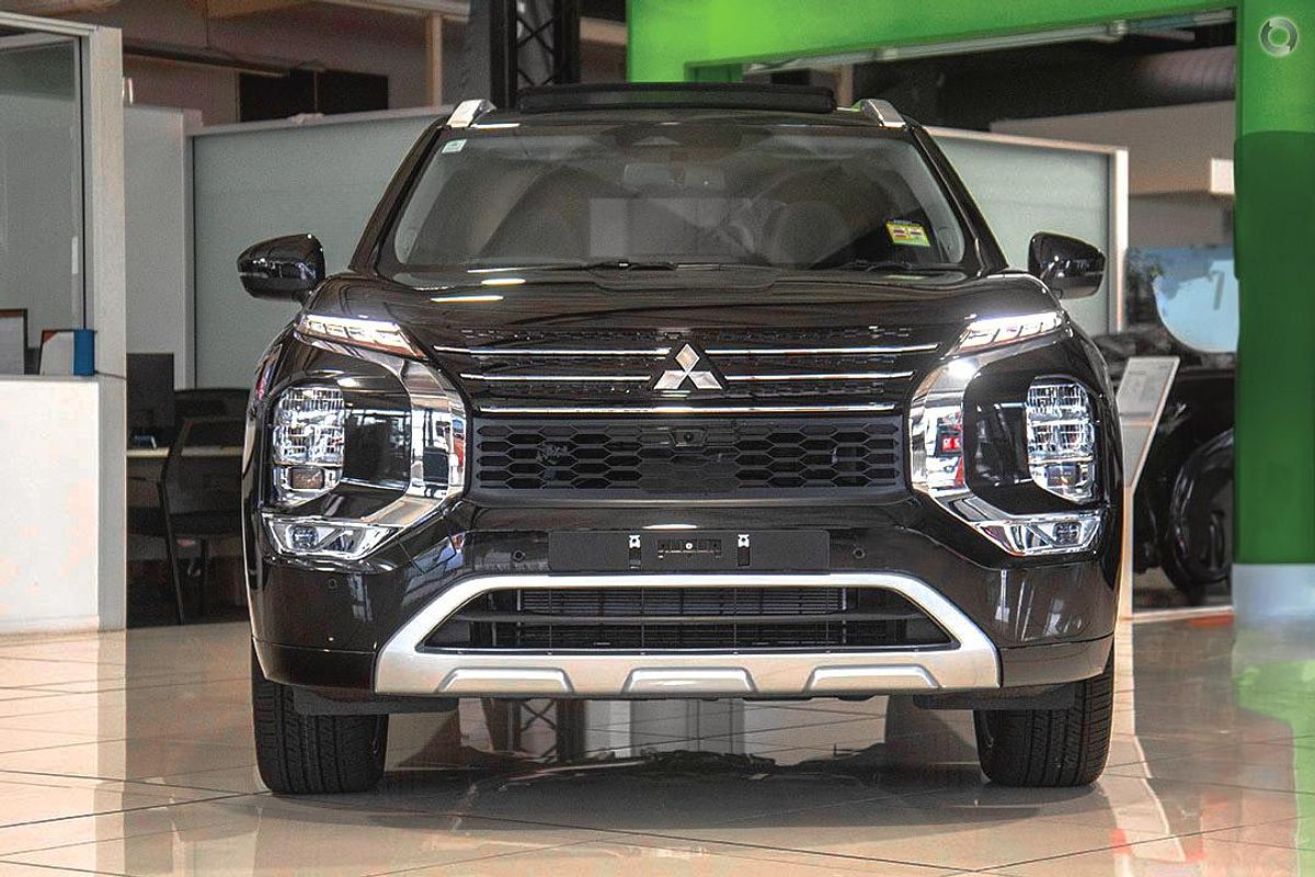 2024 Mitsubishi Outlander PHEV Exceed ZM