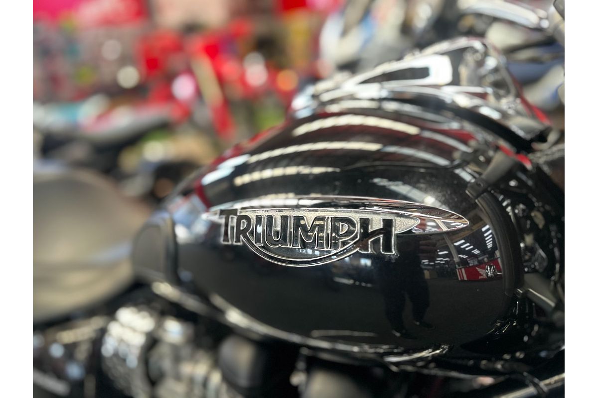 2016 Triumph BONNEVILLE AMERICA